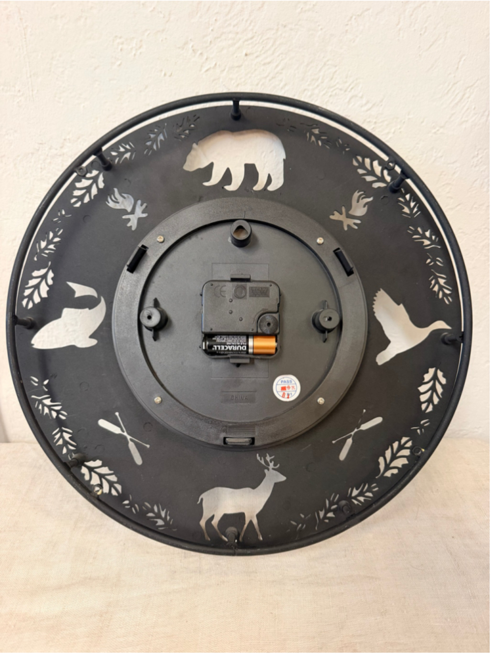 Northern Retreat Wildlife Metal Wall Clock Bear Deer Fish Rustic Cabin WORKS - Picture 6 of 9